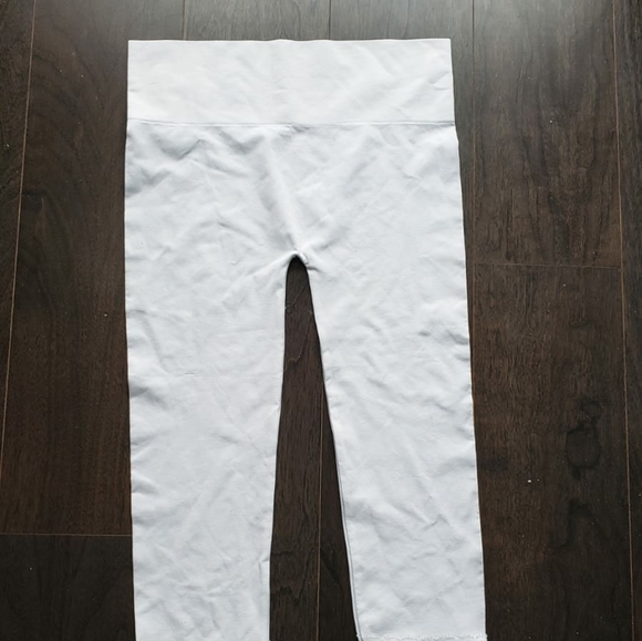 Leggings - Picture 2 of 3